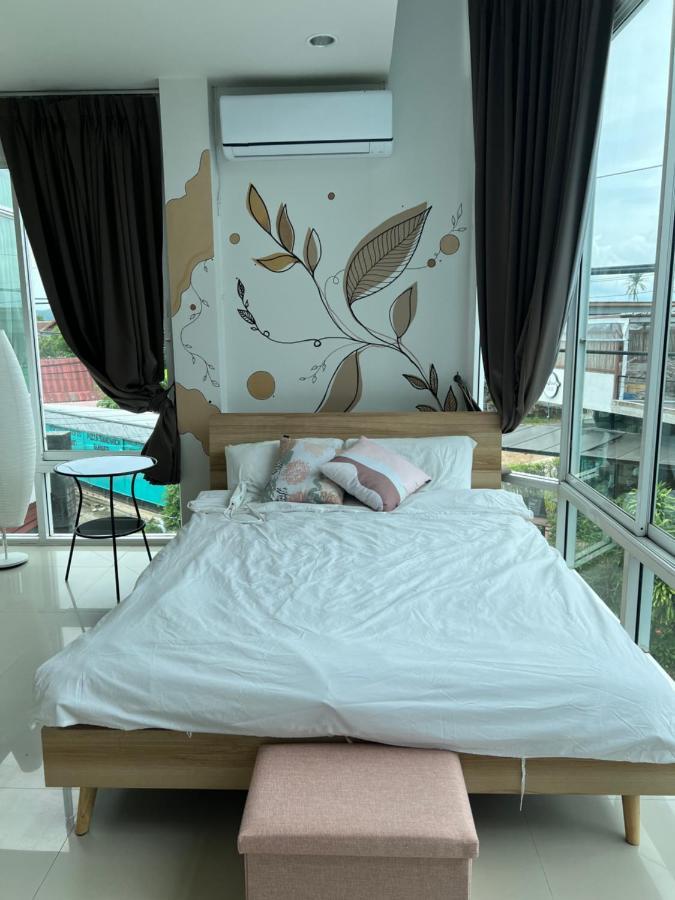 Nai Harn The Chu Cafe / Guesthouse מראה חיצוני תמונה